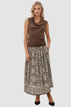 Load image into Gallery viewer, DRAPING PLEATS MAXI SKIRT
