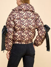 Load image into Gallery viewer, Animal Printed Bow Detail Puffer Jacket
