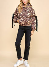 Load image into Gallery viewer, Animal Printed Bow Detail Puffer Jacket
