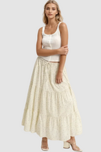 Load image into Gallery viewer, FLORAL TIERED SKIRT

