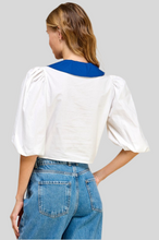 Load image into Gallery viewer, Contrast Peter Pan Collar Cropped Top
