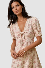 Load image into Gallery viewer, Floral Lace Trimed Short Sleeves Mini Dress
