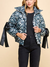 Load image into Gallery viewer, Animal Printed Bow Detail Puffer Jacket
