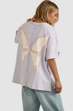 BUTTERFLY DREAMS OVERSIZED POCKET FRONT T-SHIRT