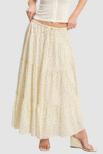 Load image into Gallery viewer, FLORAL TIERED SKIRT
