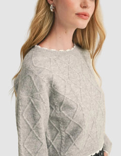 CABLE KNIT CROPPED SWEATER