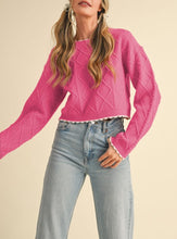 Load image into Gallery viewer, CABLE KNIT CROPPED SWEATER
