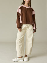 Load image into Gallery viewer, Olivia Contrast Pullover w/ Asymmetrical Hemline
