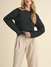 Load image into Gallery viewer, CABLE KNIT CROPPED SWEATER
