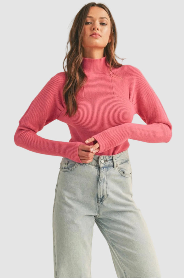 RIBBED MOCK NECK SWEATER