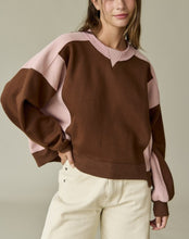 Load image into Gallery viewer, Olivia Contrast Pullover w/ Asymmetrical Hemline
