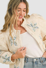Load image into Gallery viewer, QUILTED JACKET WITH FLORAL PATCHWORK
