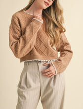 Load image into Gallery viewer, CABLE KNIT CROPPED SWEATER
