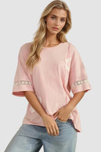 Load image into Gallery viewer, OVERSIZED EYELET FLORAL APPLIQUE TEE
